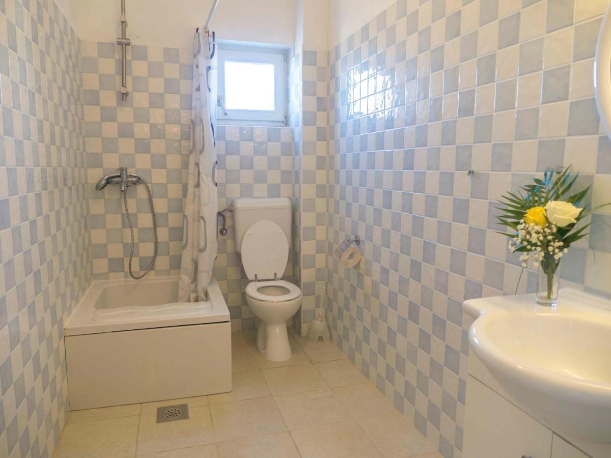 Hostel Kapa Хвар Экстерьер фото