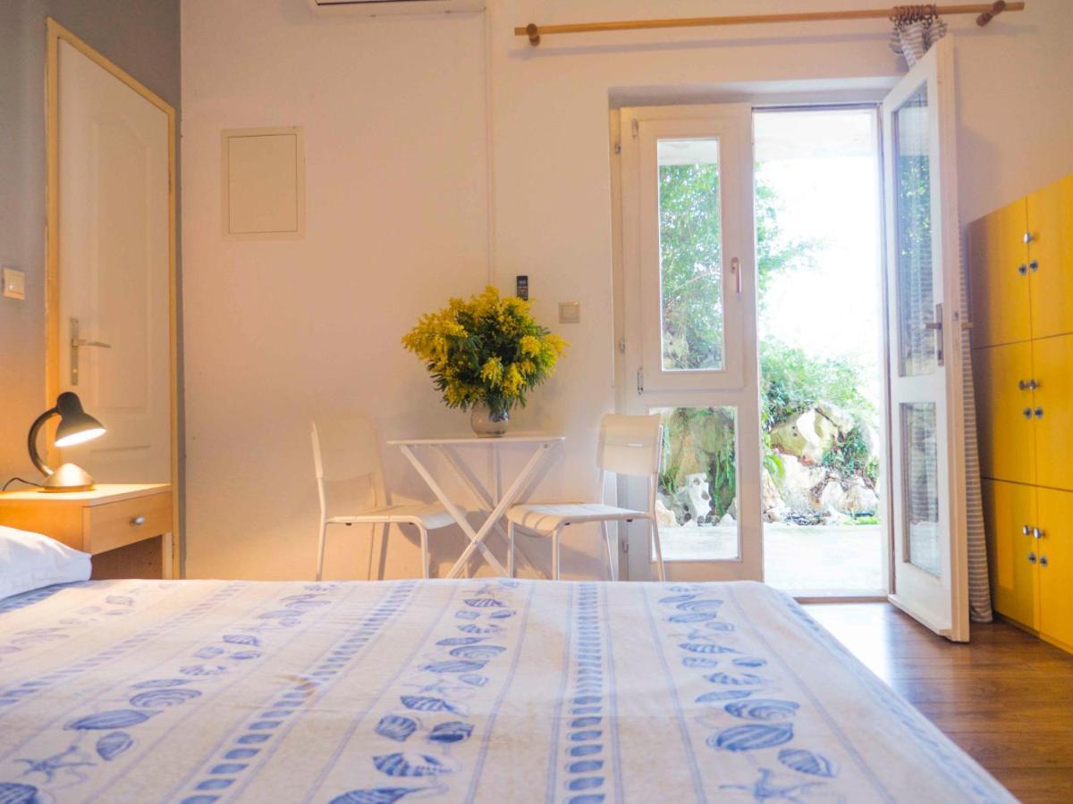 Hostel Kapa Хвар Экстерьер фото