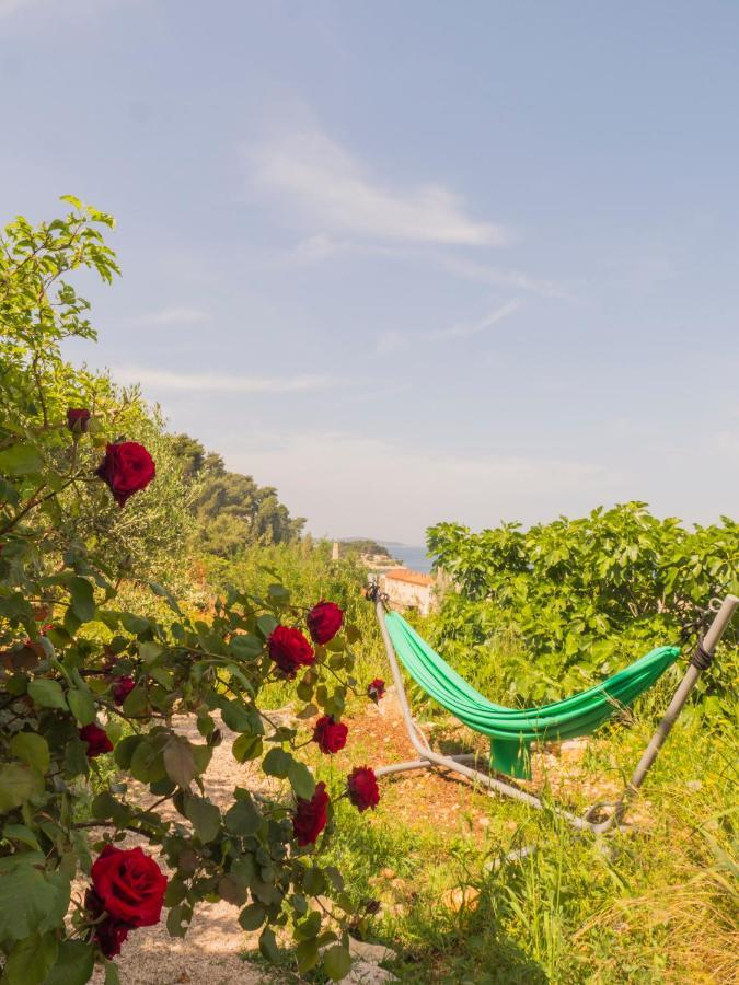 Hostel Kapa Хвар Экстерьер фото