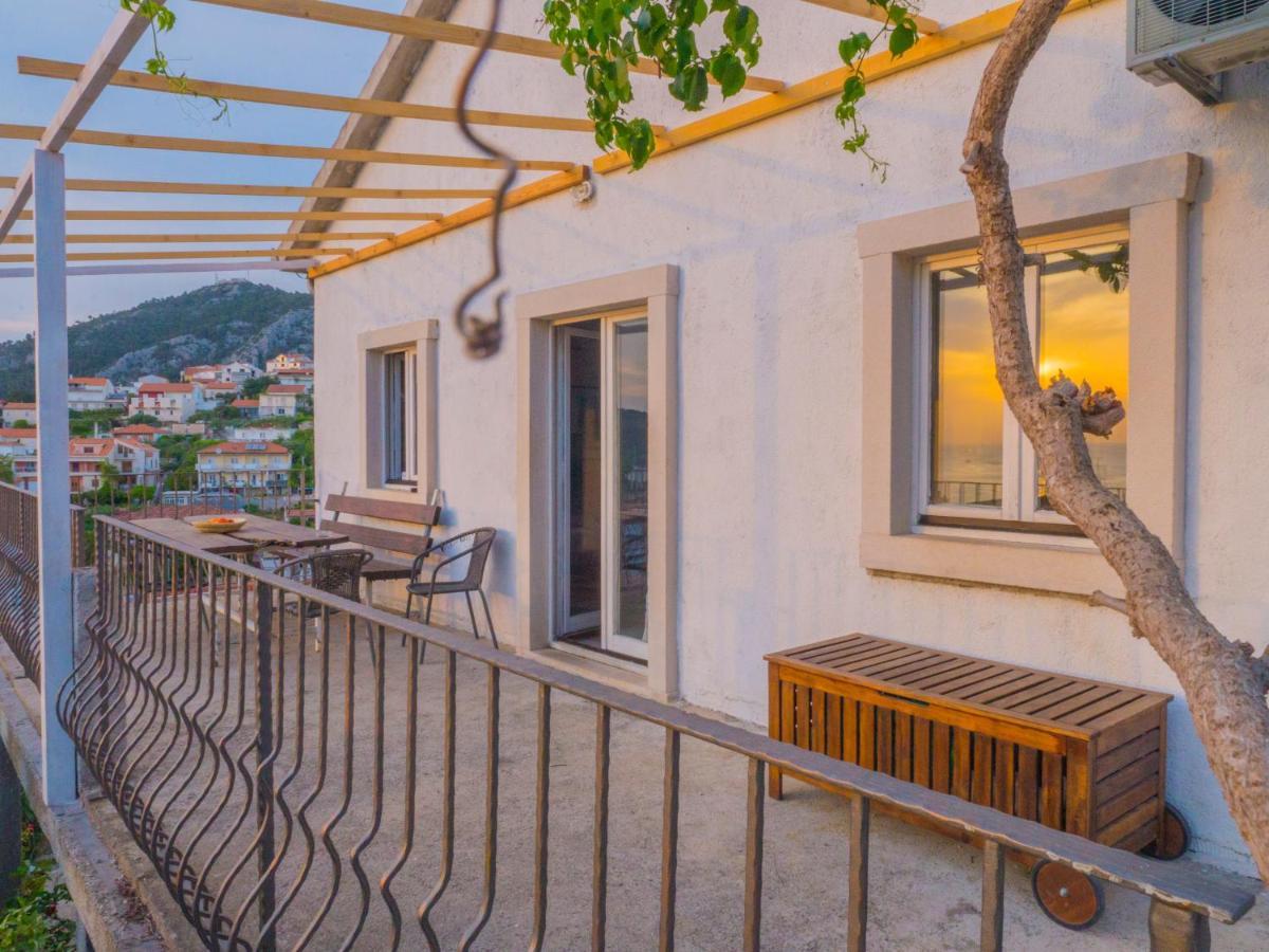 Hostel Kapa Хвар Экстерьер фото