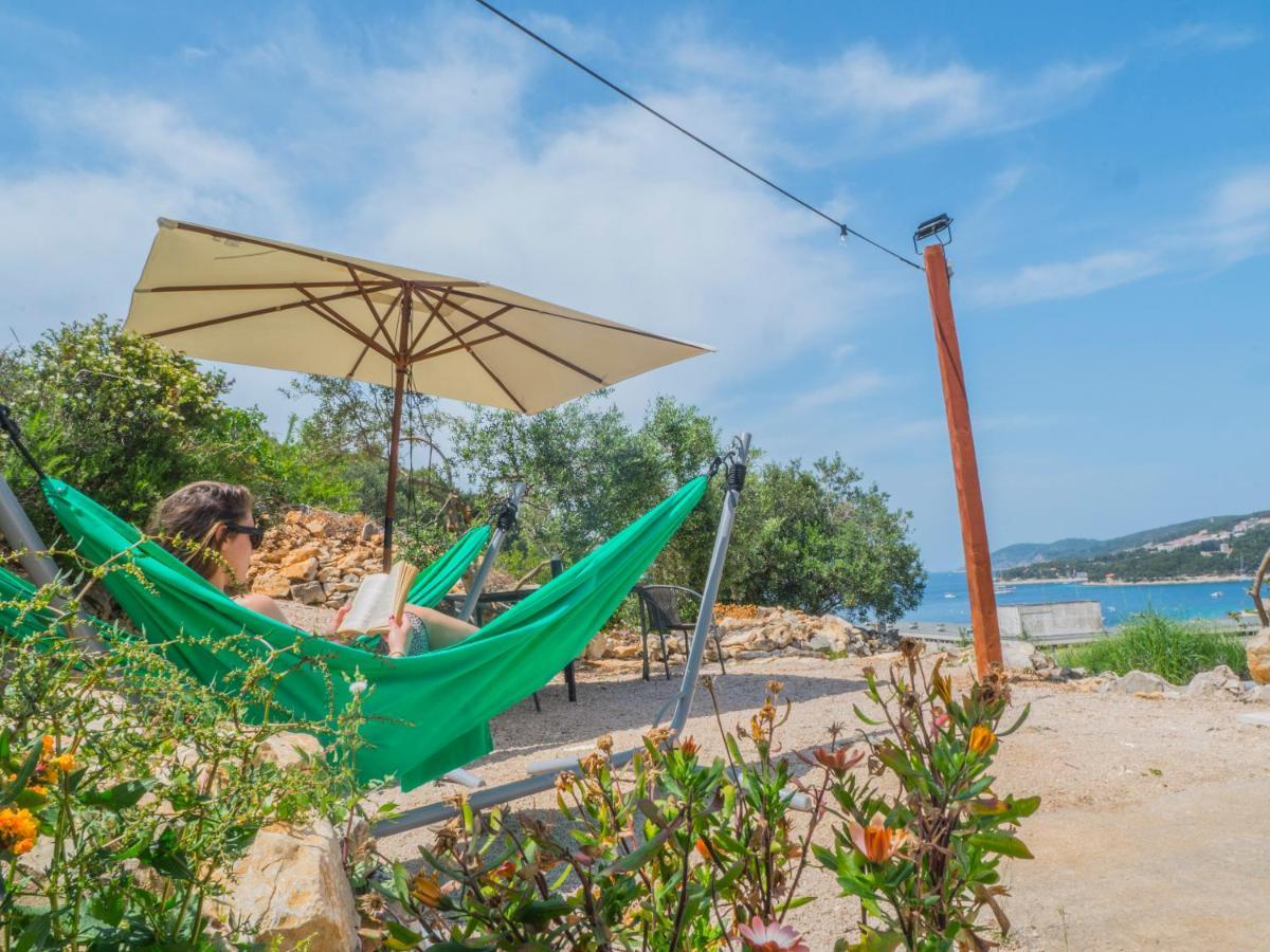 Hostel Kapa Хвар Экстерьер фото
