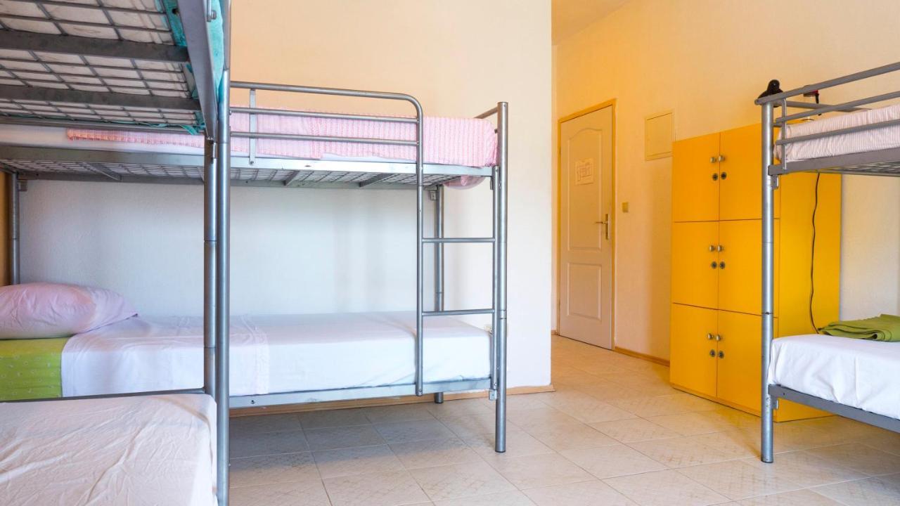 Hostel Kapa Хвар Экстерьер фото