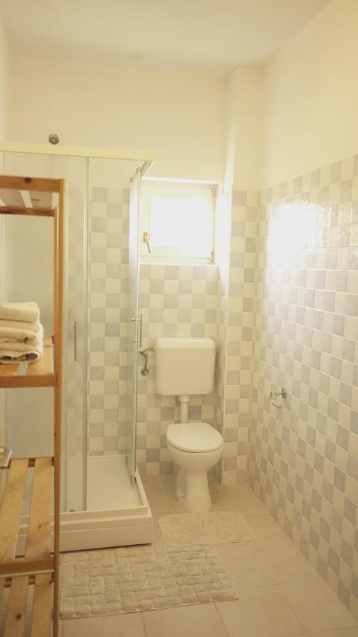 Hostel Kapa Хвар Экстерьер фото